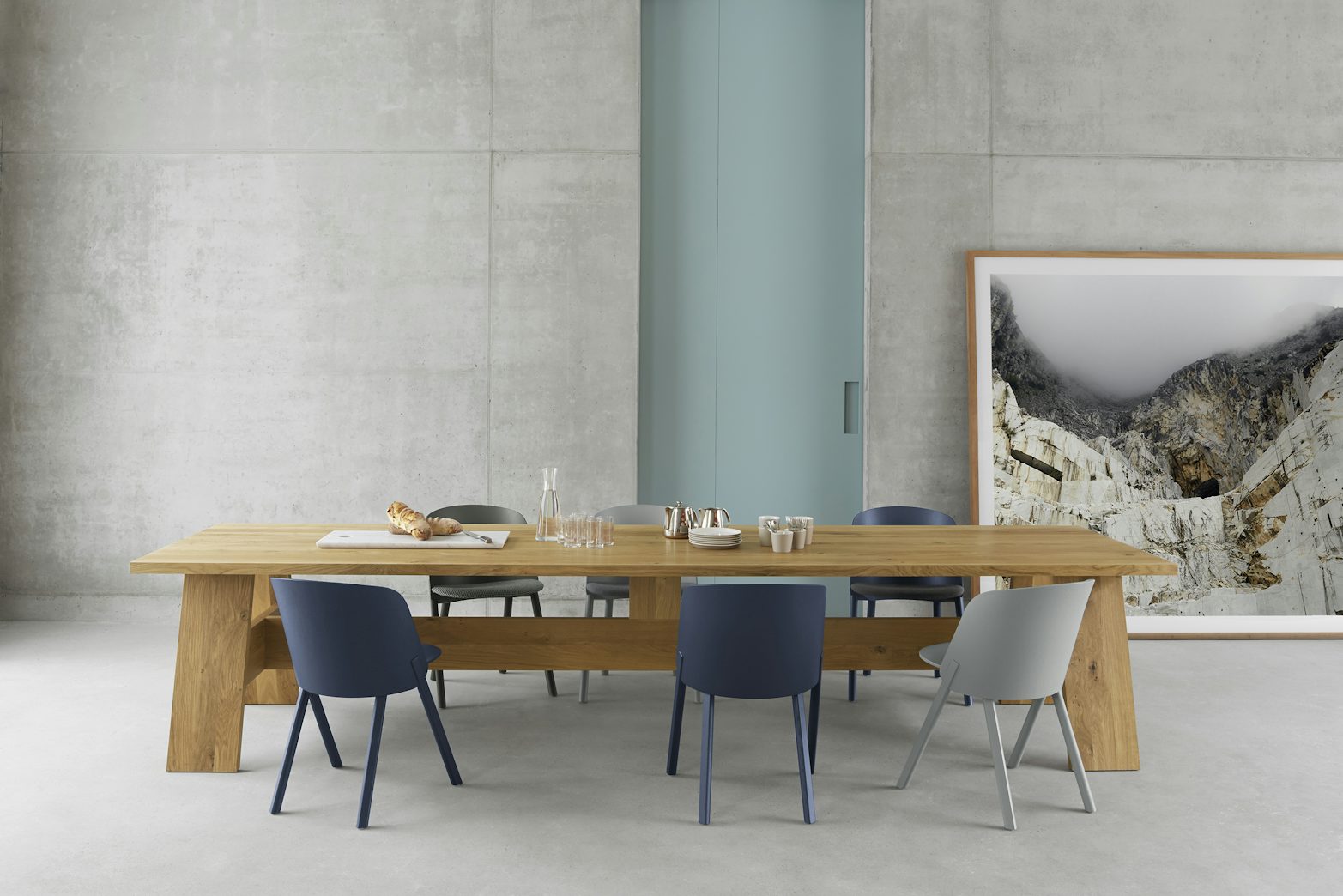 e15 fayland table with this chairs in navy and grey