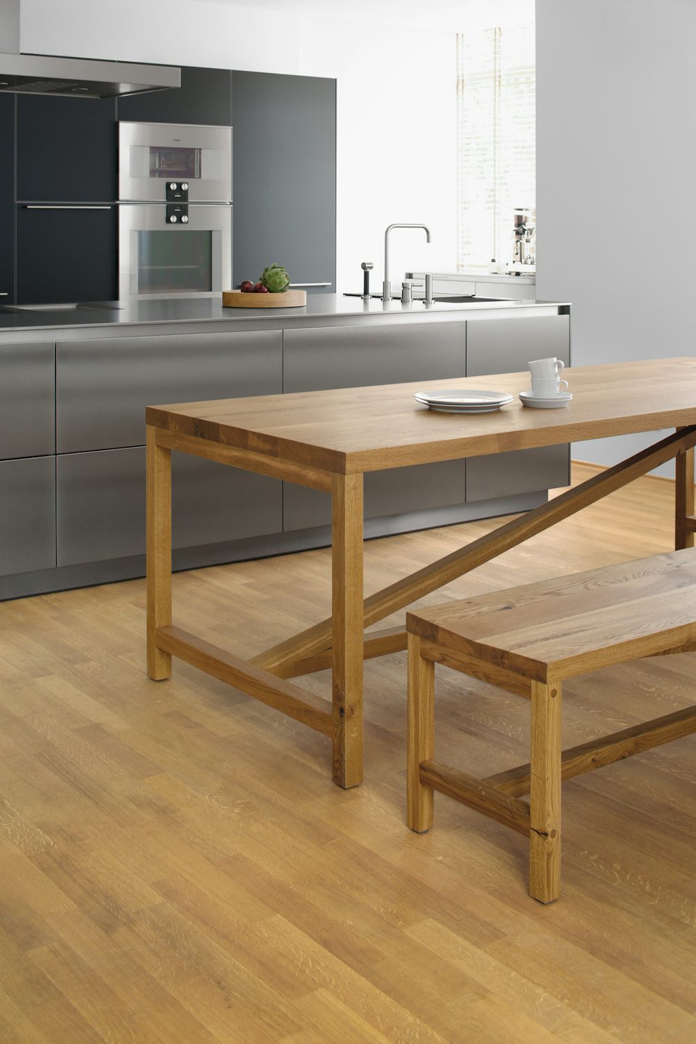 e15 sitz bench with holborn table in kitchen