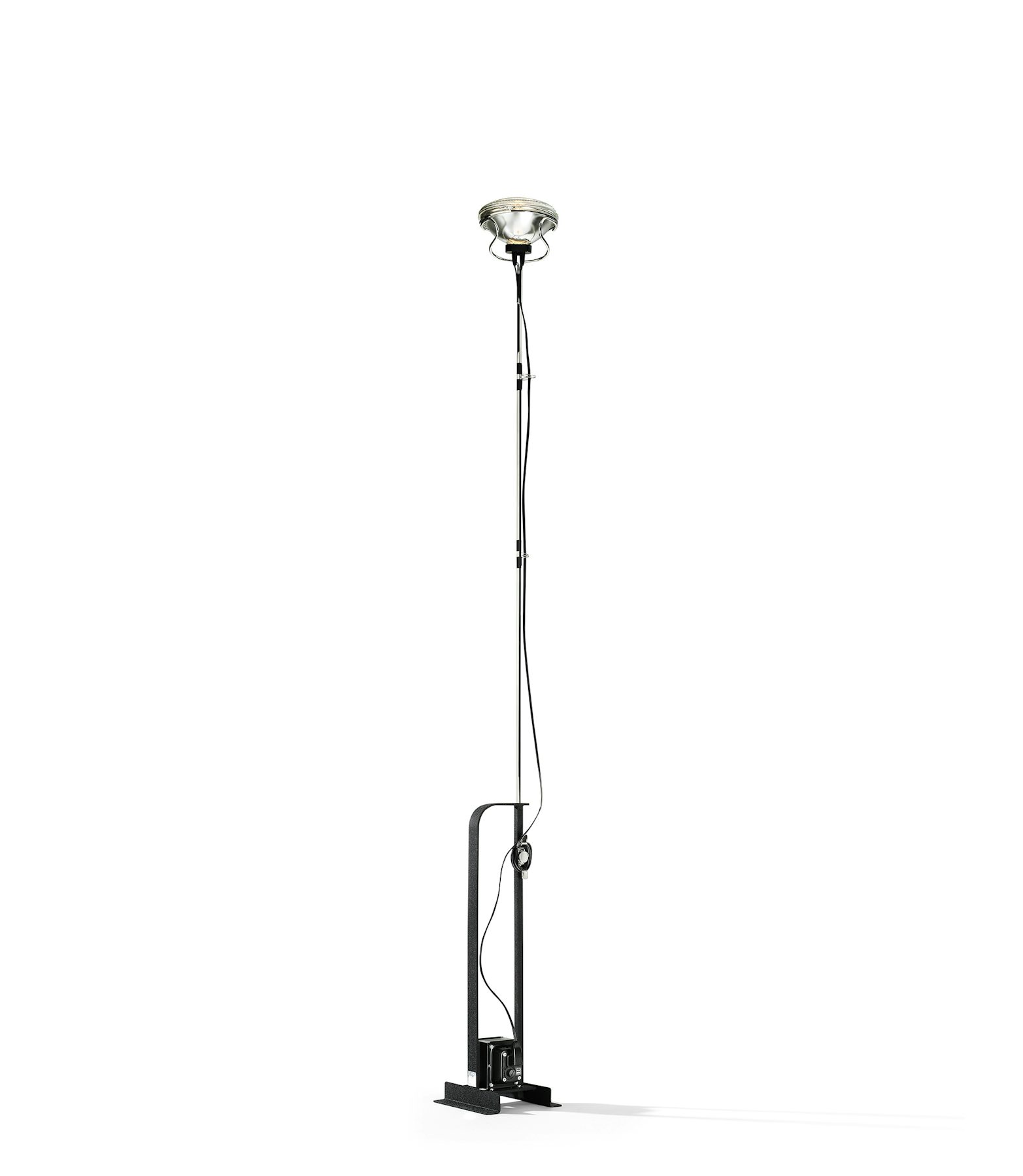 Toio-Floor-Lamp-Flos-55
