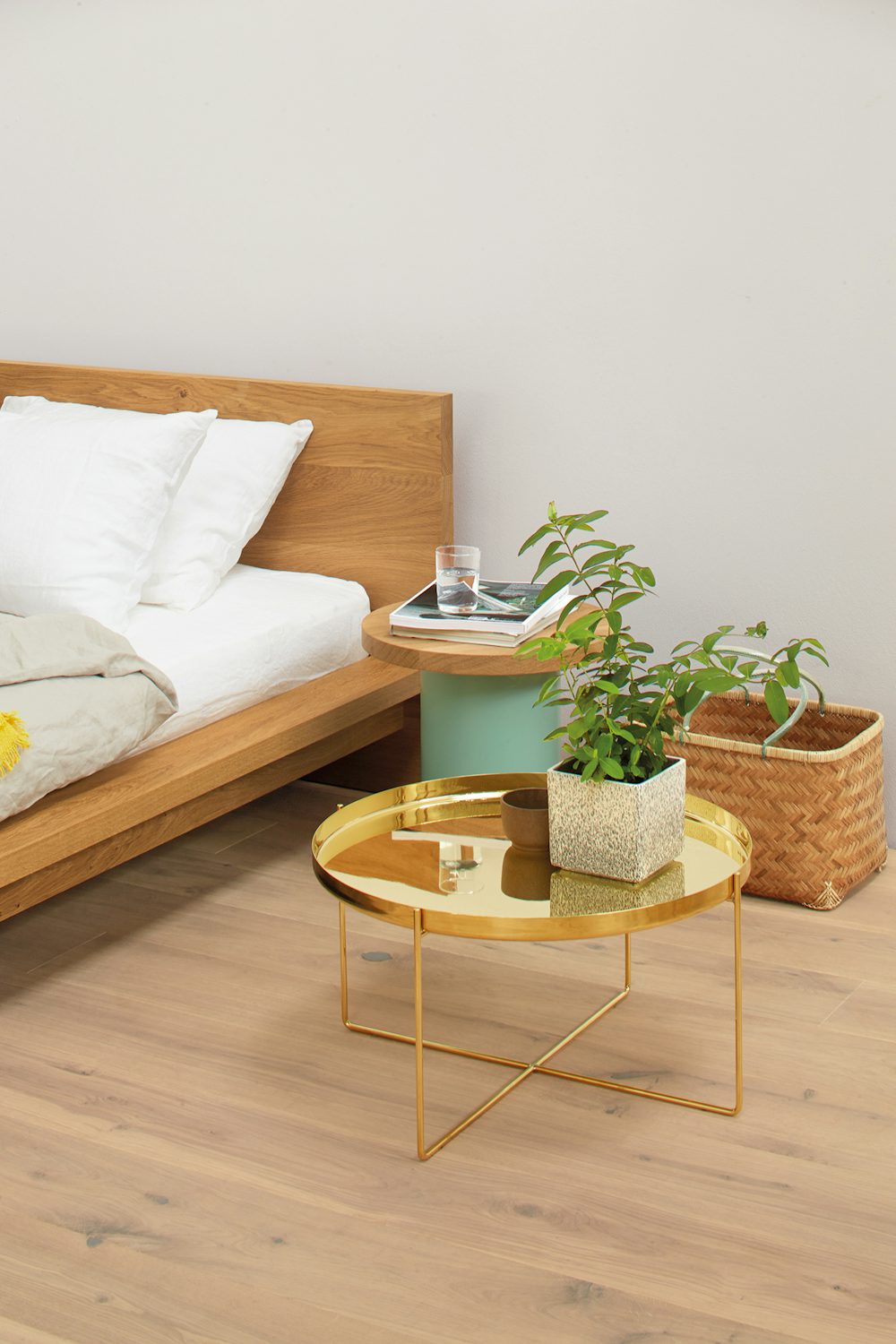 e15 habibi side table with mo bed