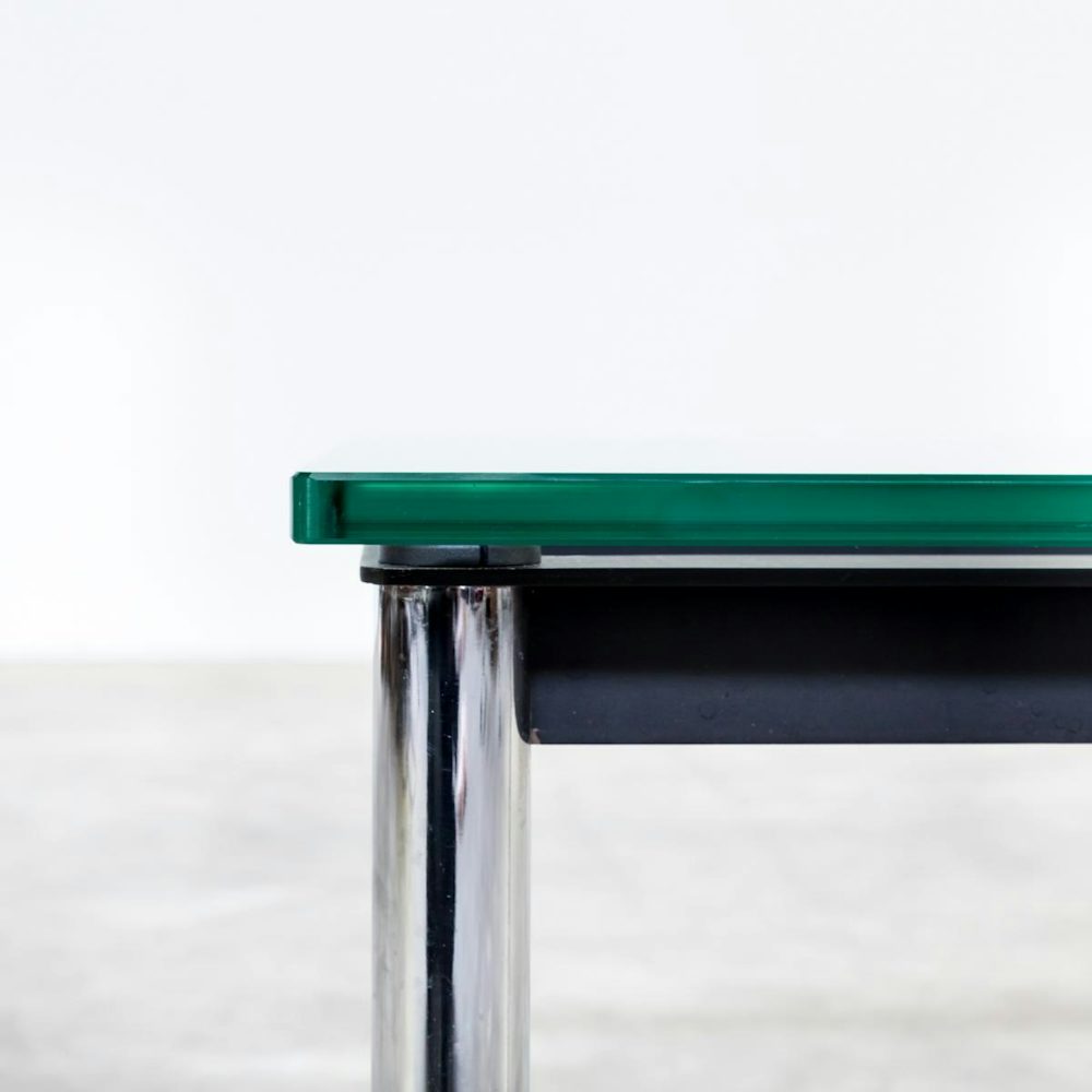 LC10 P low table Corbusier Jeanerett Perriand Cassina 7