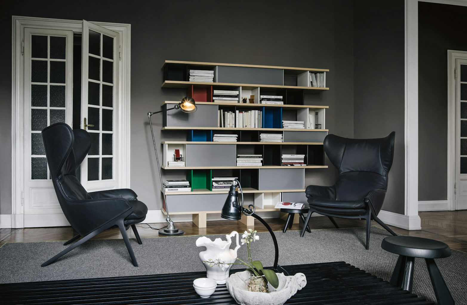 P22-Lounge-Chair-Cassina