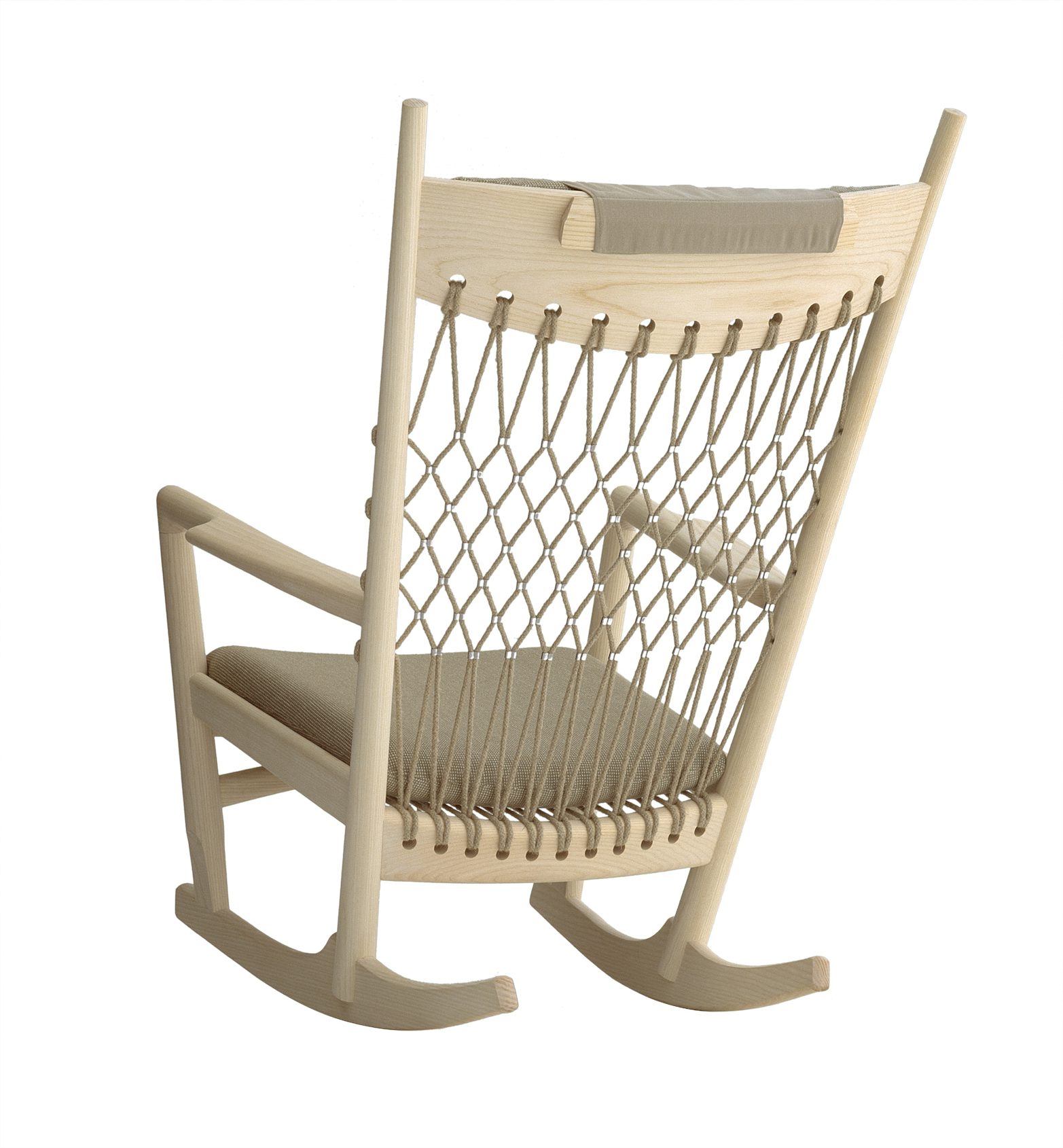 PP Mobler PP124 Rocking Chair Context Gallery 2