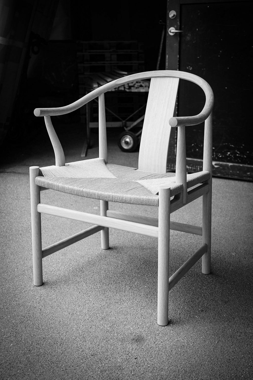 PP Mobler PP66 Chinese Chair Context Gallery 4