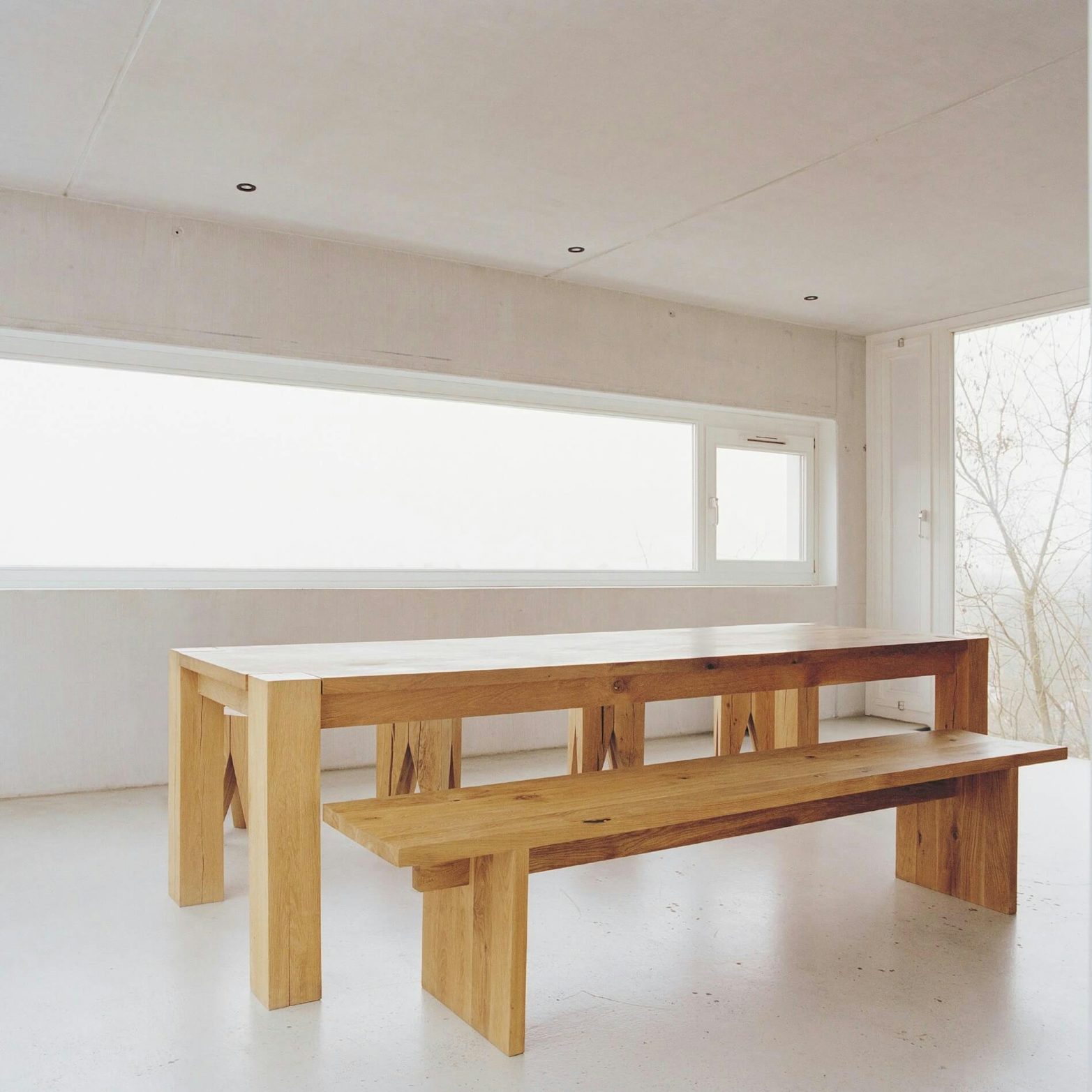 e15 taro bench in european oiled oak in bright room