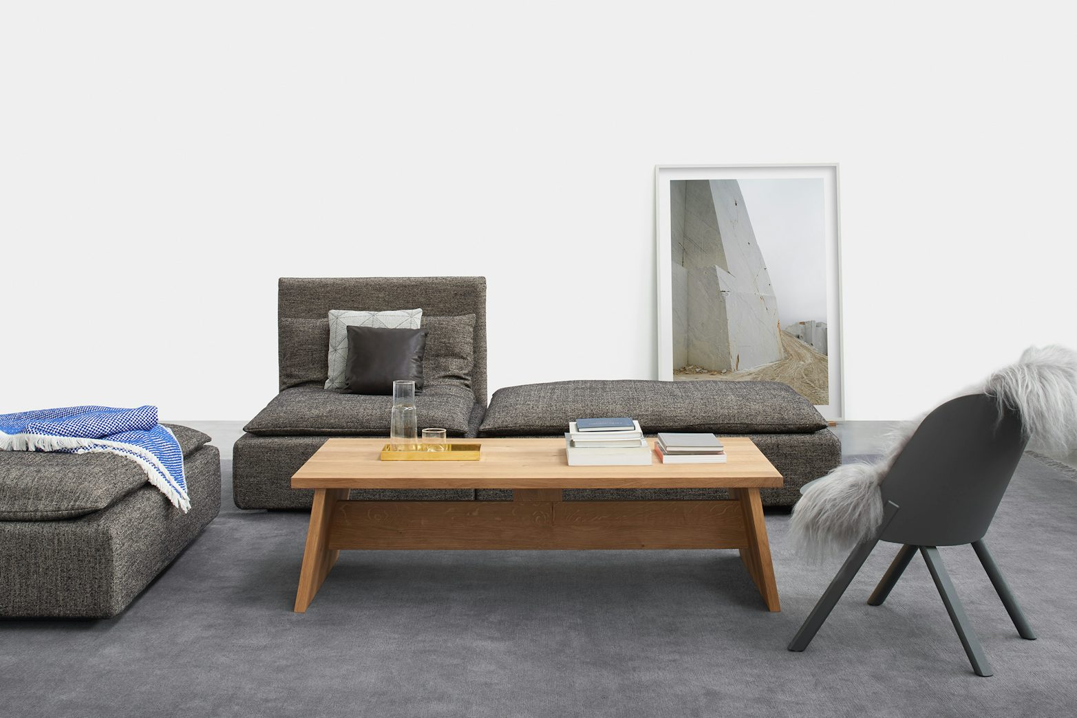 e15 that lounge chair with iceland sheepskin and leighton table